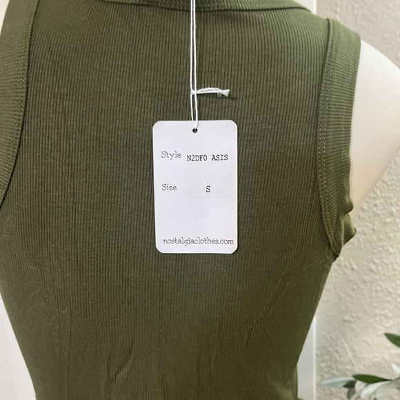 NWT Women’s Medium Green Tank Top Soft NWT By Nostalgia - Picture 8 of 13